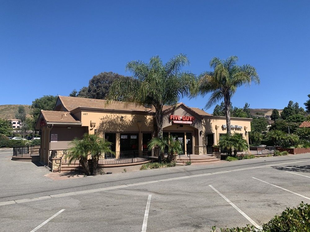 487 N Moorpark Rd, Thousand Oaks, CA 91360